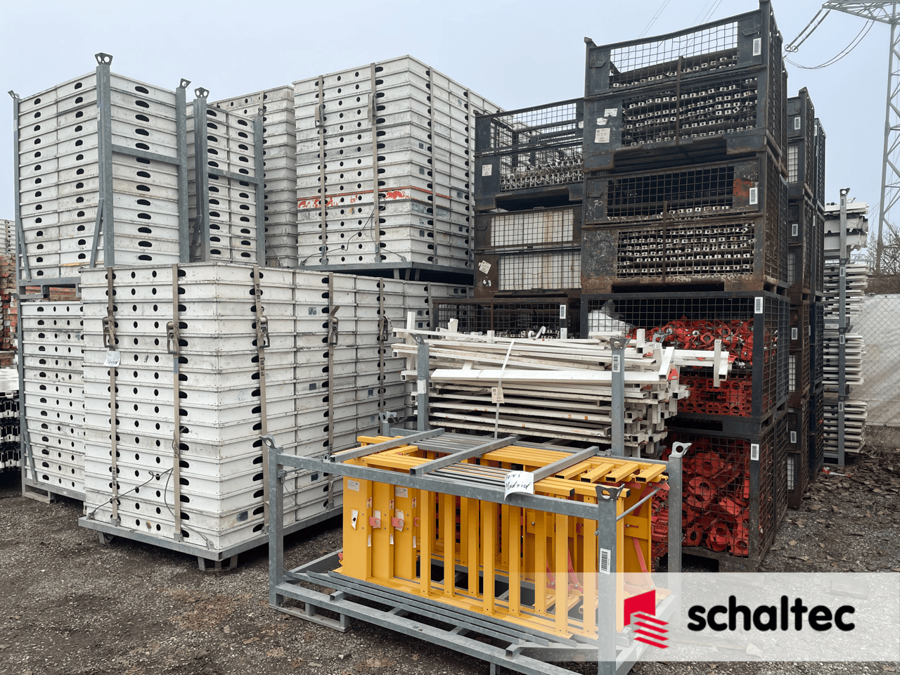 716 qm PERI SKYDECK Gebrauchtschalungsposten