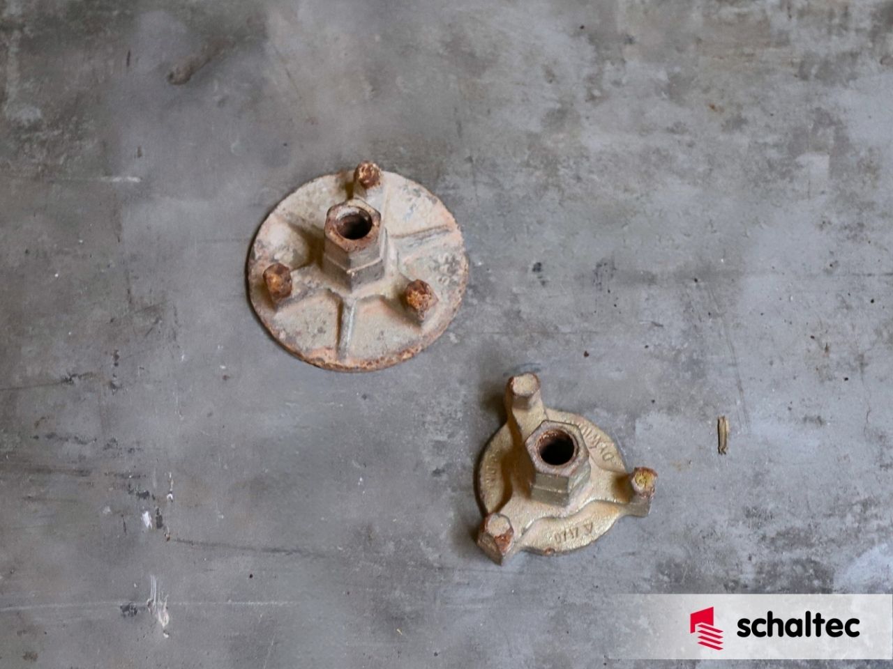 PERI Mutternplatte DW 15 used | medium quality