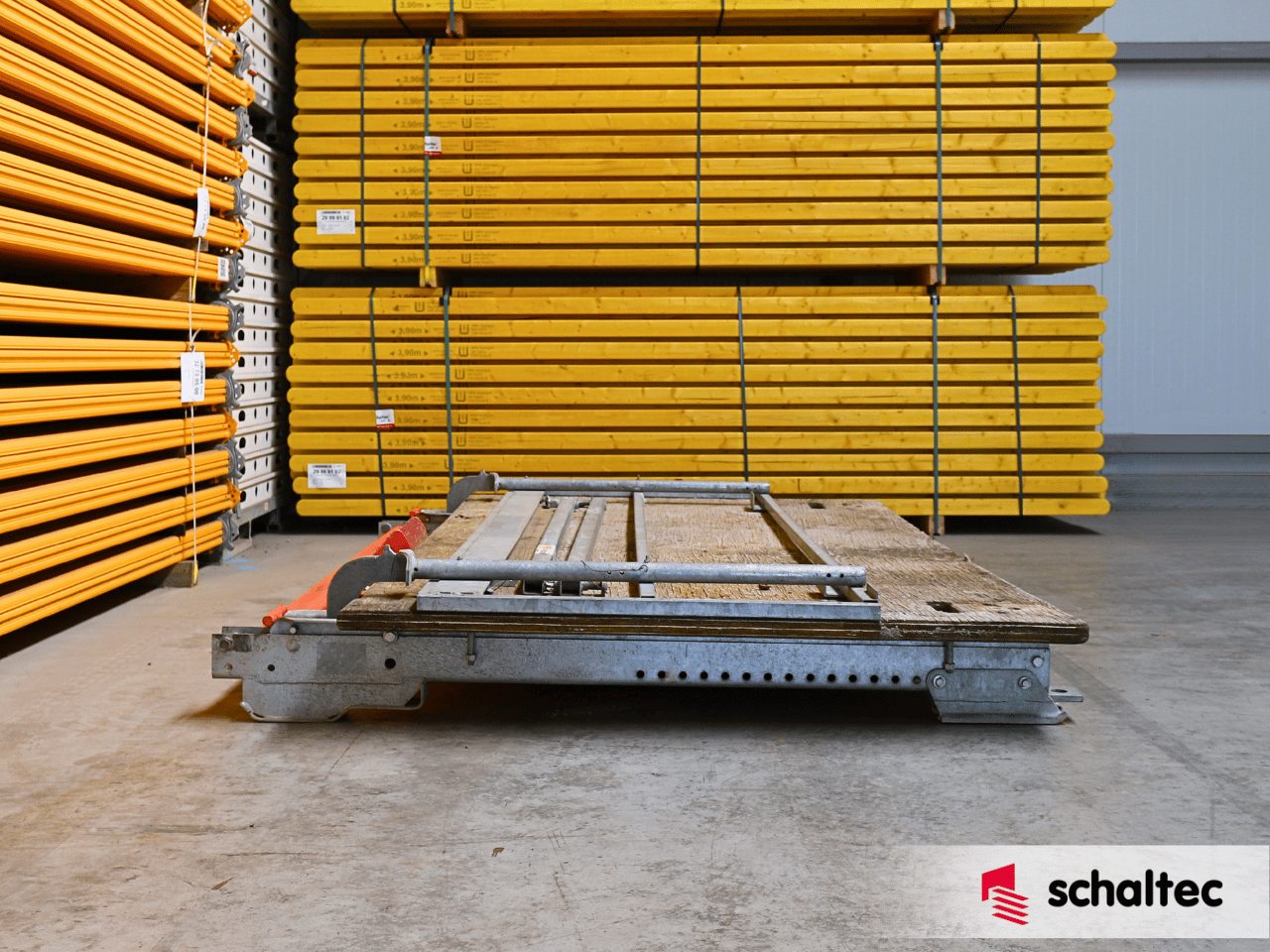 PERI Falteckbühne FEB 180-3/300 used | medium quality