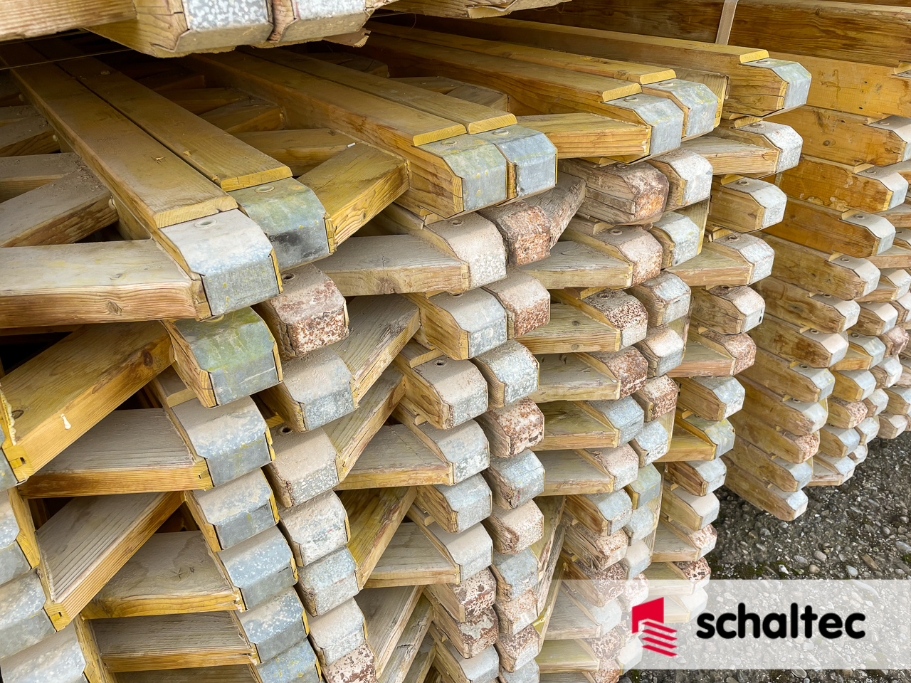 40 Stk. PERI Gitterträger GT 24, L=3,00m gebraucht