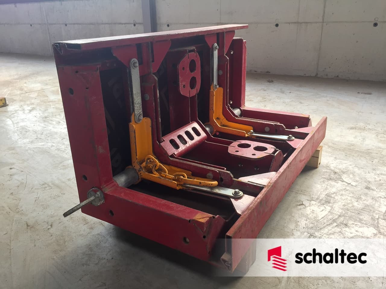 PERI MAXIMO-Schachtecke MXSE15 120 Gebrauchtschalung | Standard-Qualität